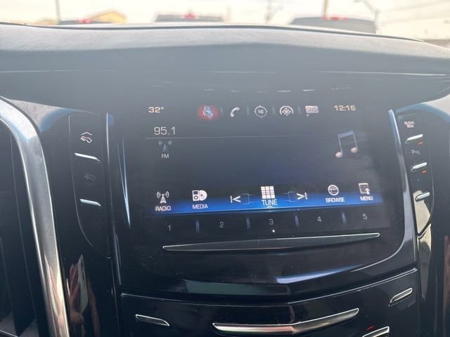 Used 2016 Cadillac Escalade Platinum image 31