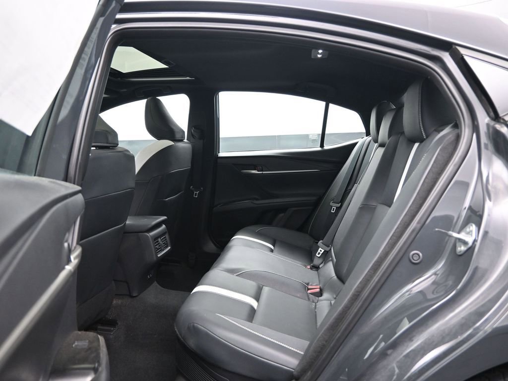 Used 2025 Toyota Camry SE w/ Multimedia Upgrade Package AWD/4WD image 18