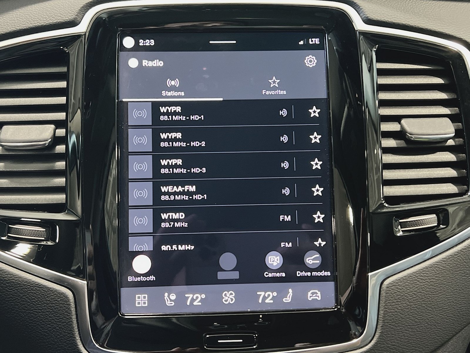 Certified 2023 Volvo XC90 B6 Ultimate w/ Protection Package Premier AWD/4WD image 18