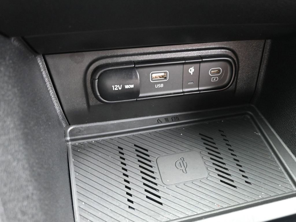Used 2024 Kia Sportage SX image 16