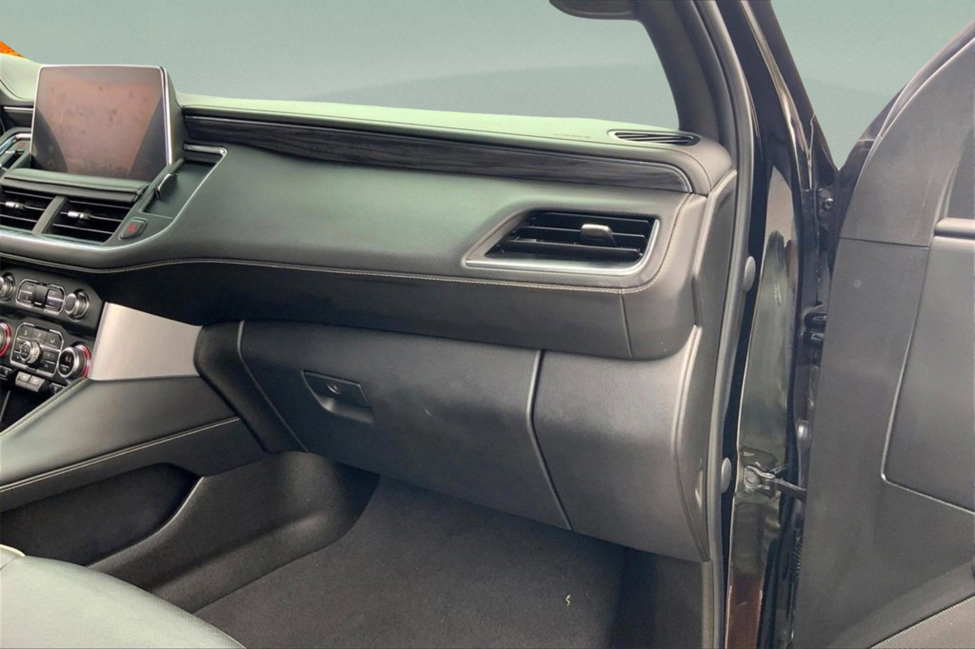 Used 2023 GMC Yukon SLT image 17