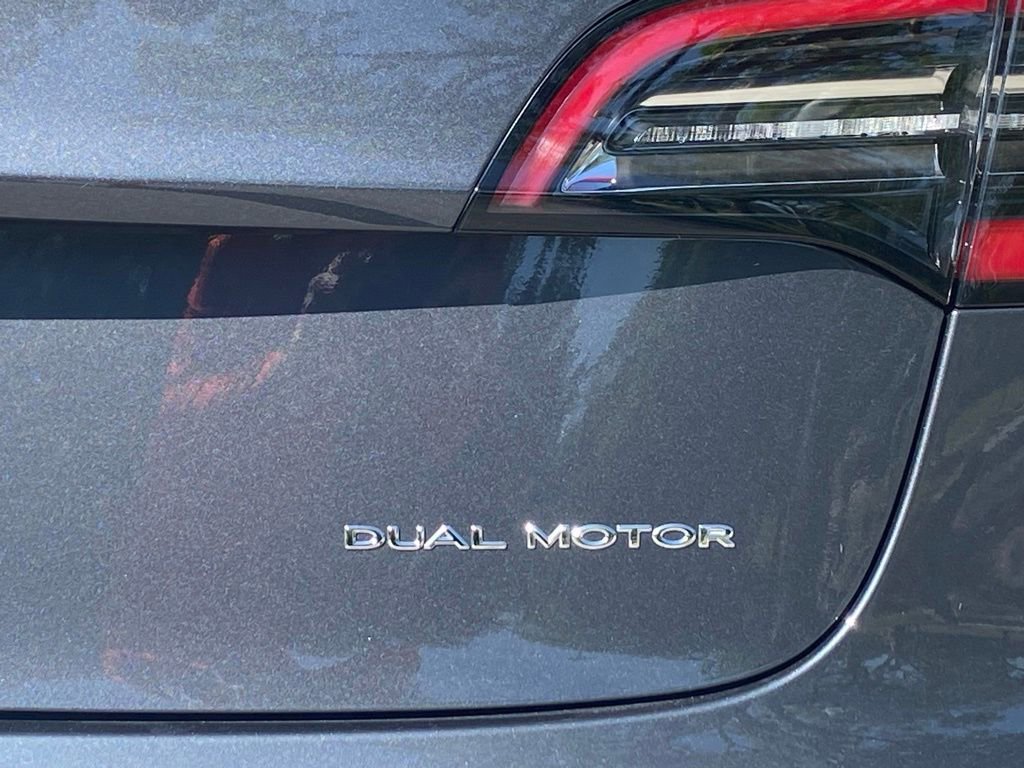 Used 2022 Tesla Model 3 Long Range AWD/4WD image 10