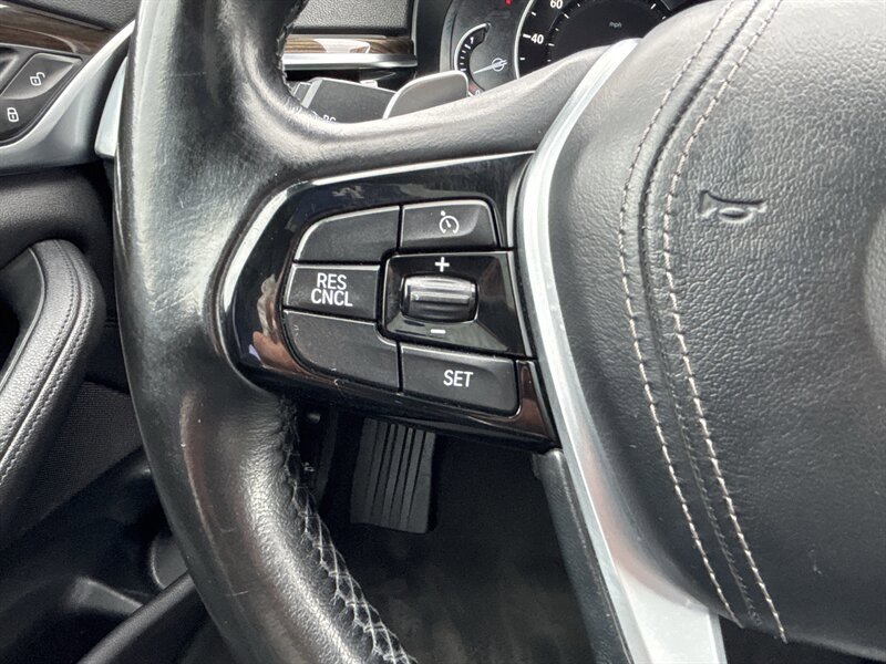 Used 2018 BMW 530i RWD image 28