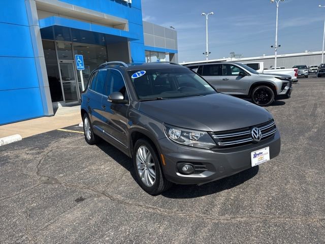 Used 2012 Volkswagen Tiguan S image 9