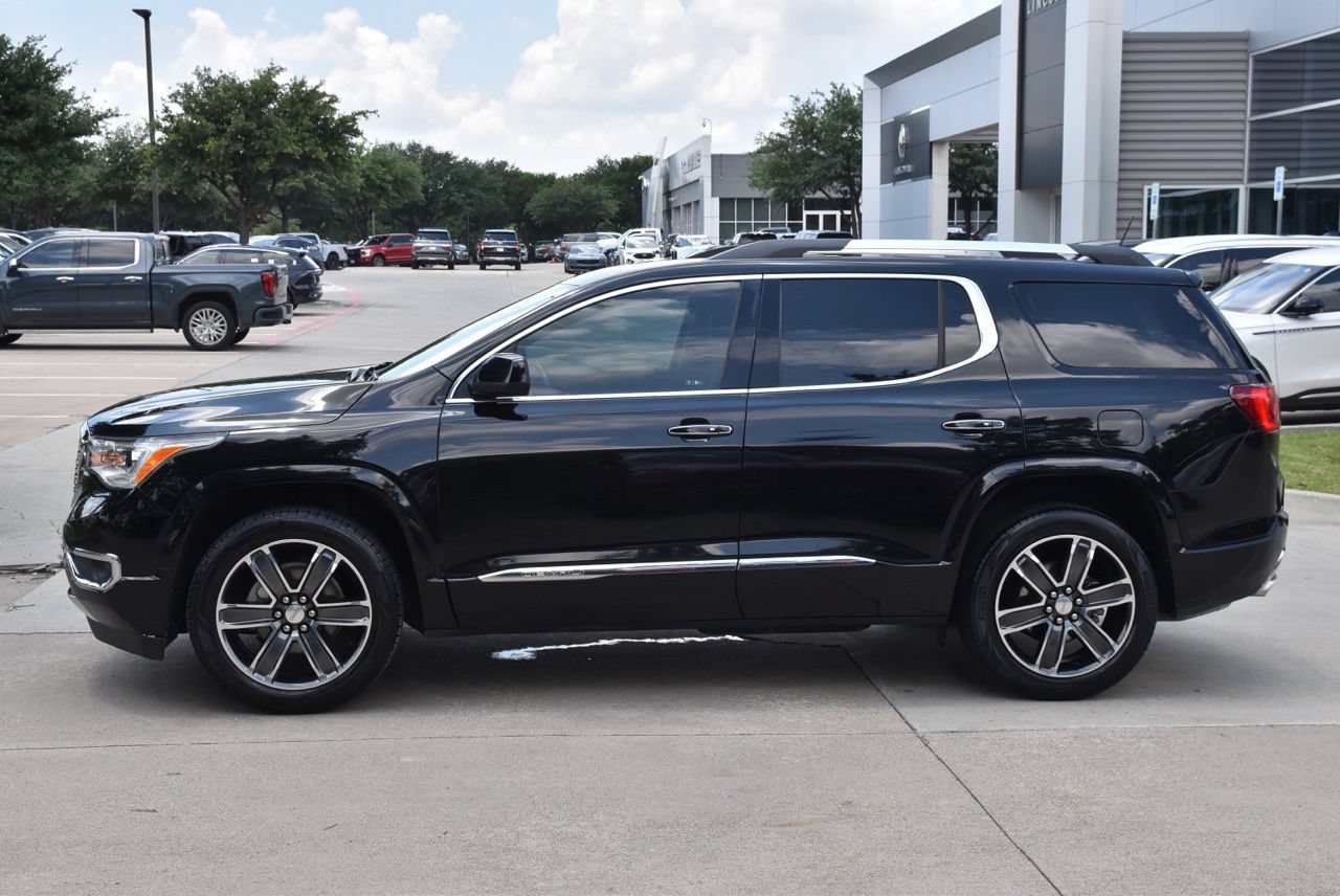 Used 2018 GMC Acadia Denali w/ Technology Package FWD image 12