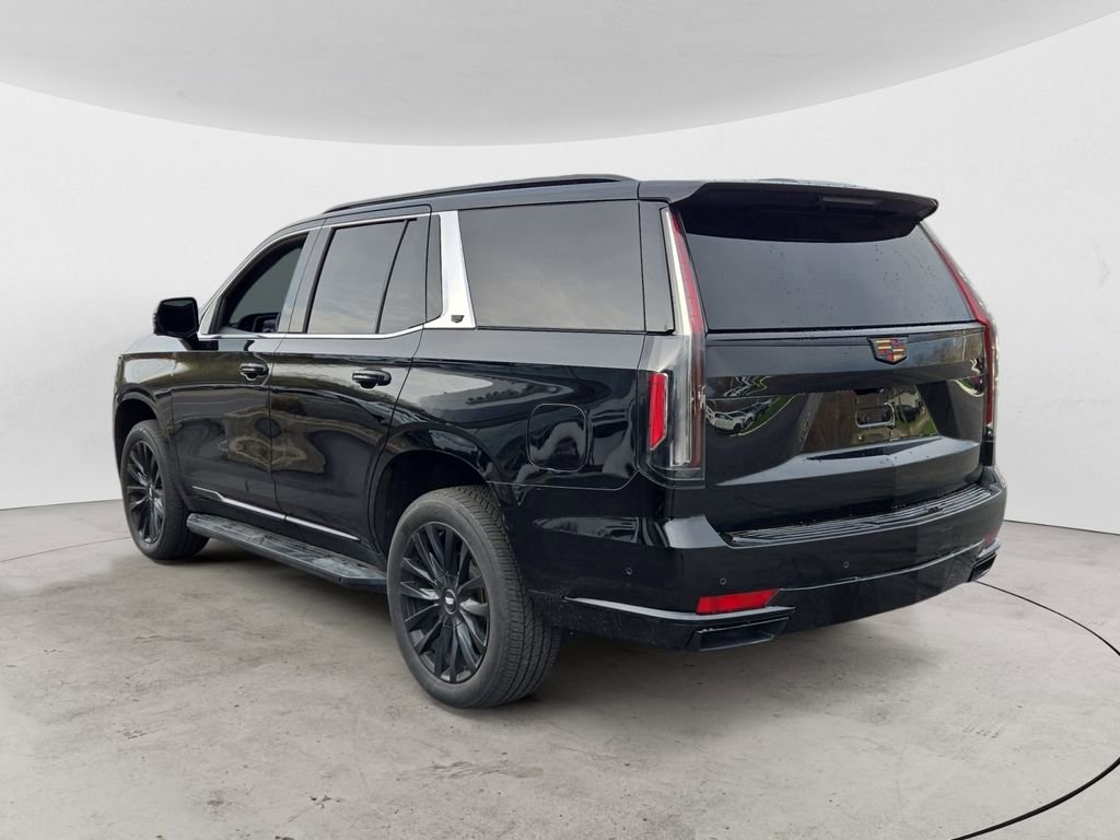 Used 2023 Cadillac Escalade Premium Luxury image 4