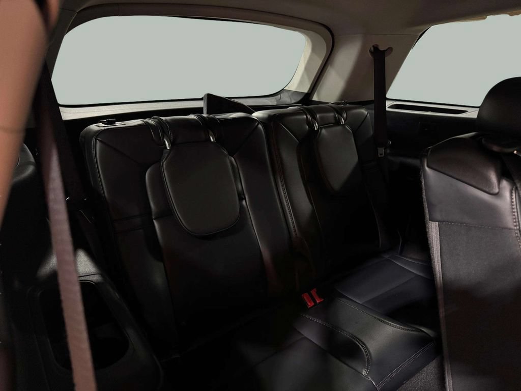 Certified 2025 Lincoln Aviator AWD image 25