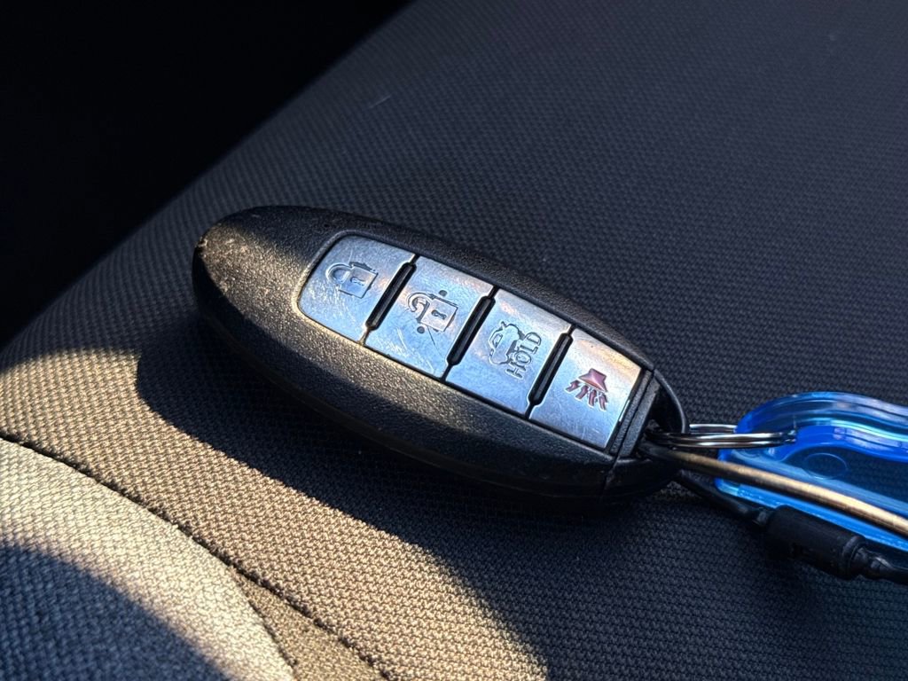 Used 2023 Nissan Versa SV image 35