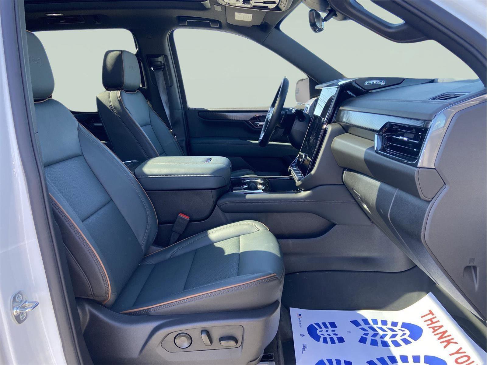 Used 2026 GMC Yukon AT4 w/ AT4 Premium Package AWD/4WD image 16