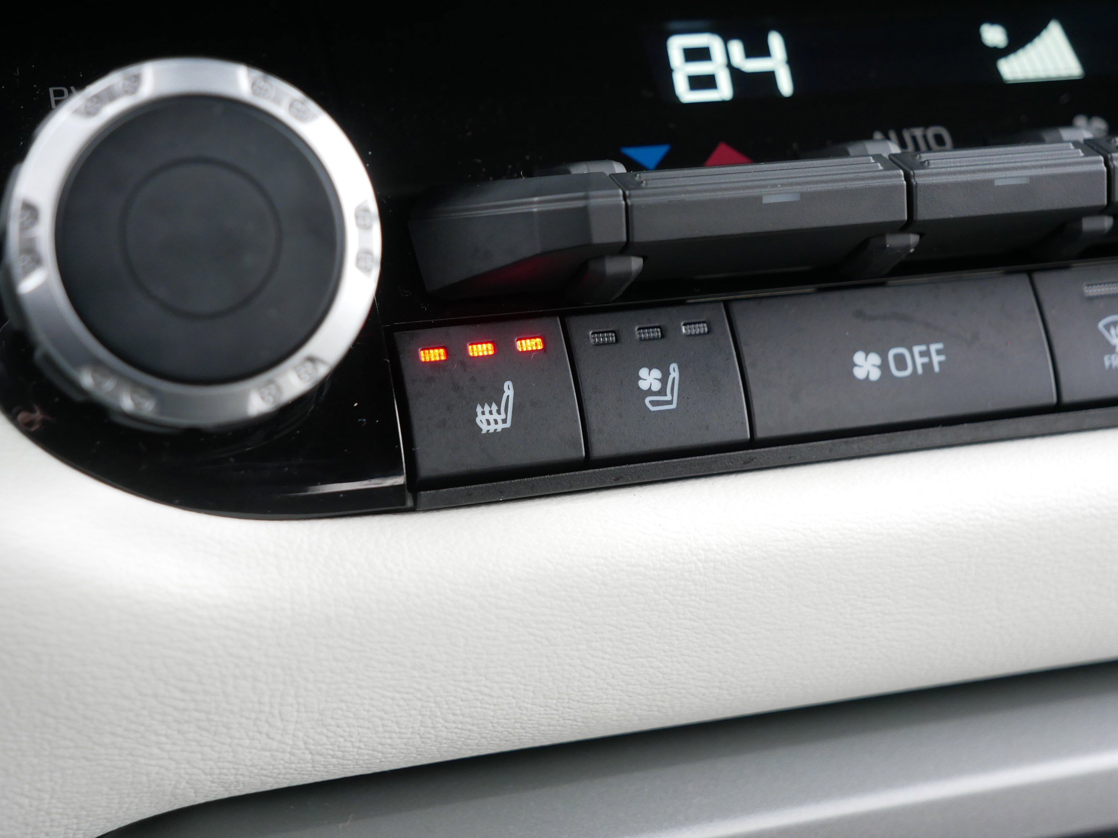 Used 2025 Toyota Tundra Capstone image 28