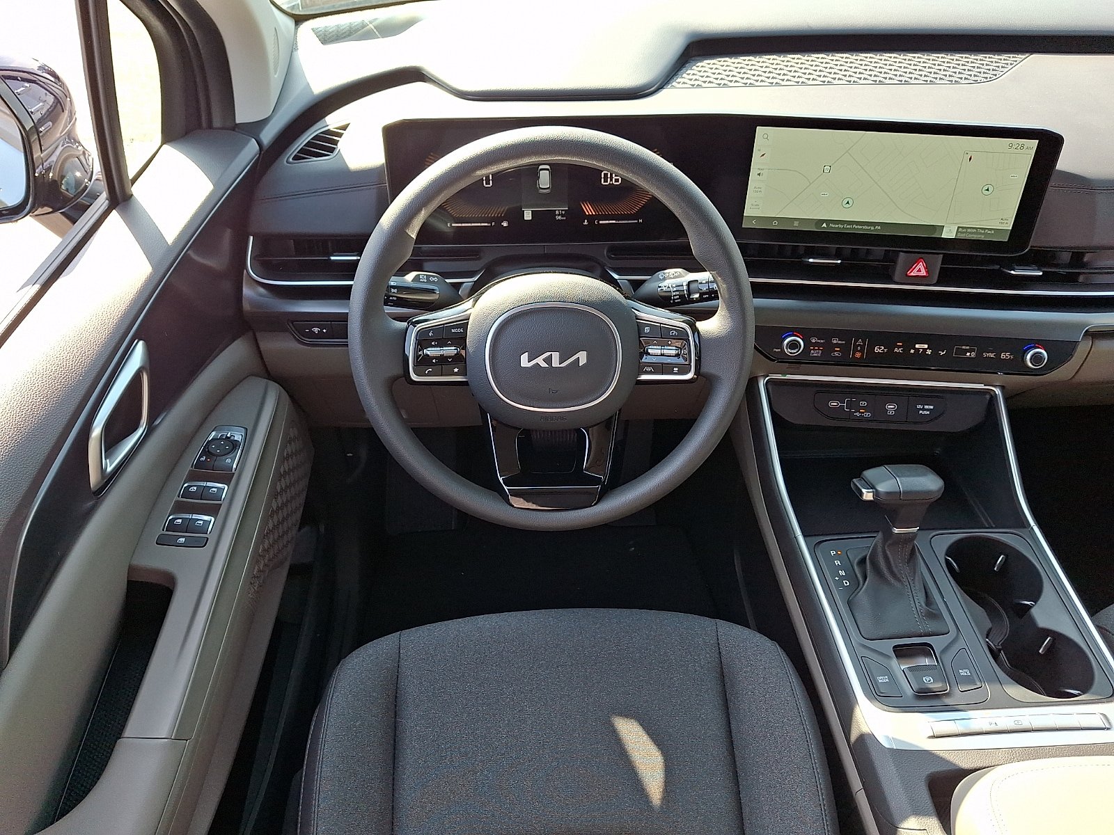 New 2026 Kia Carnival LX FWD image 8