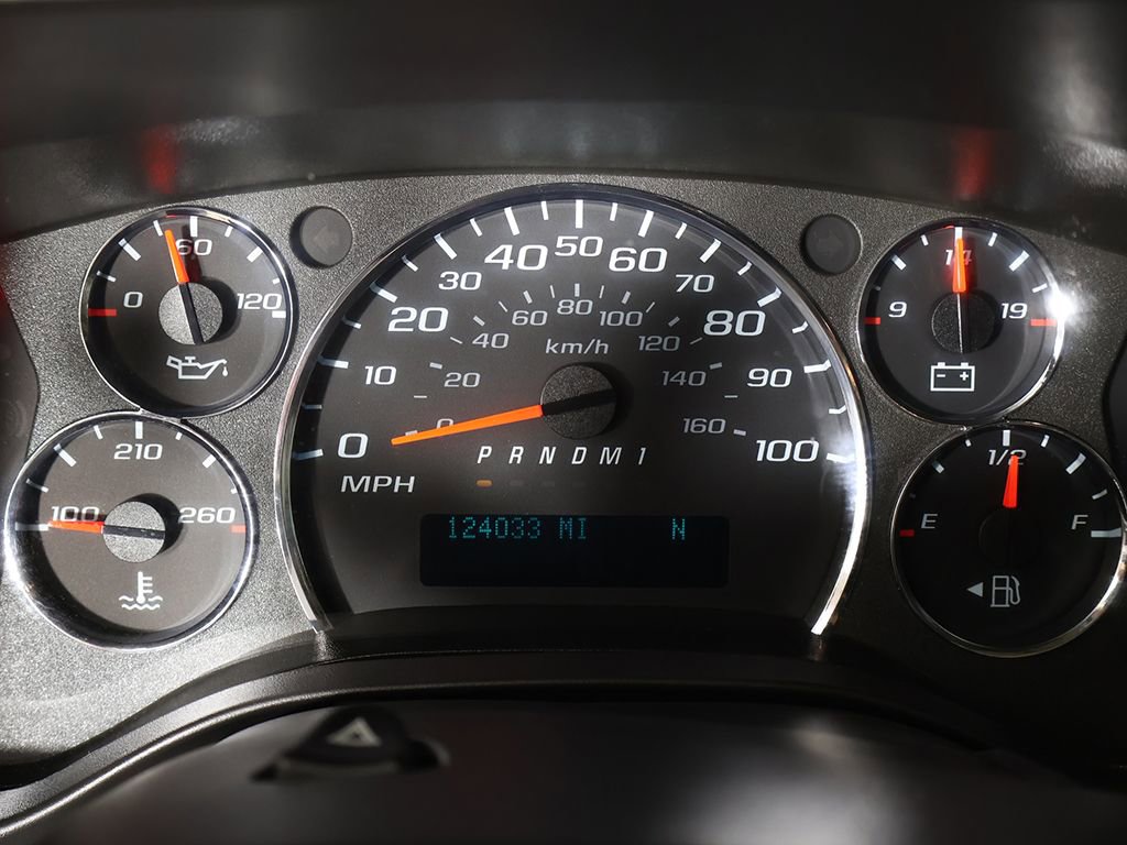 Used 2021 Chevrolet Express 3500 w/ Driver Convenience Package image 29