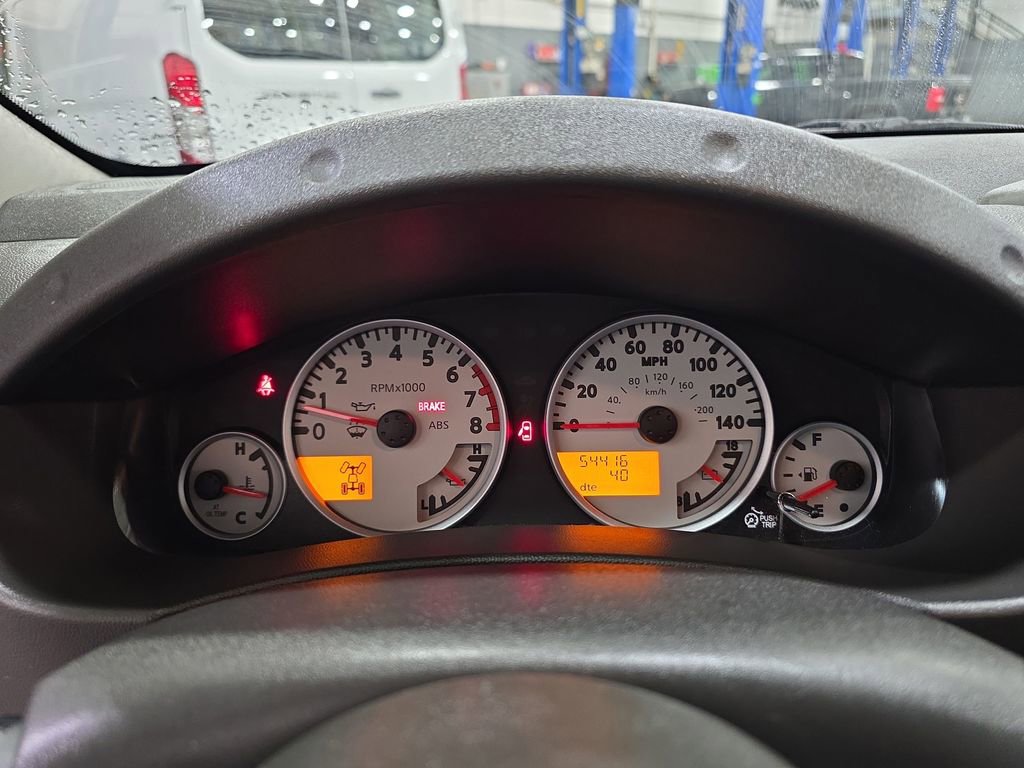 Used 2018 Nissan Frontier PRO-4X AWD/4WD image 26