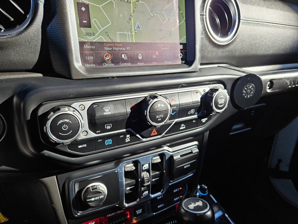 Used 2021 Jeep Wrangler Unlimited Rubicon 4xe image 24