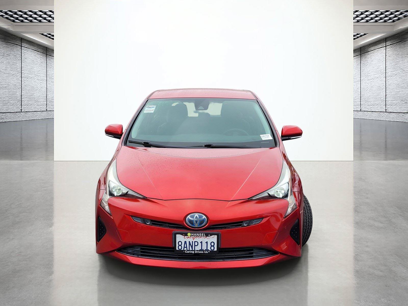 Used 2017 Toyota Prius Two w/ Prius Two Safety Plus Package FWD image 4