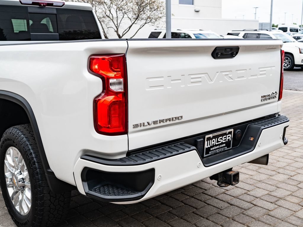 Used 2022 Chevrolet Silverado 3500 High Country w/ Z71 Off-Road Package AWD/4WD image 17