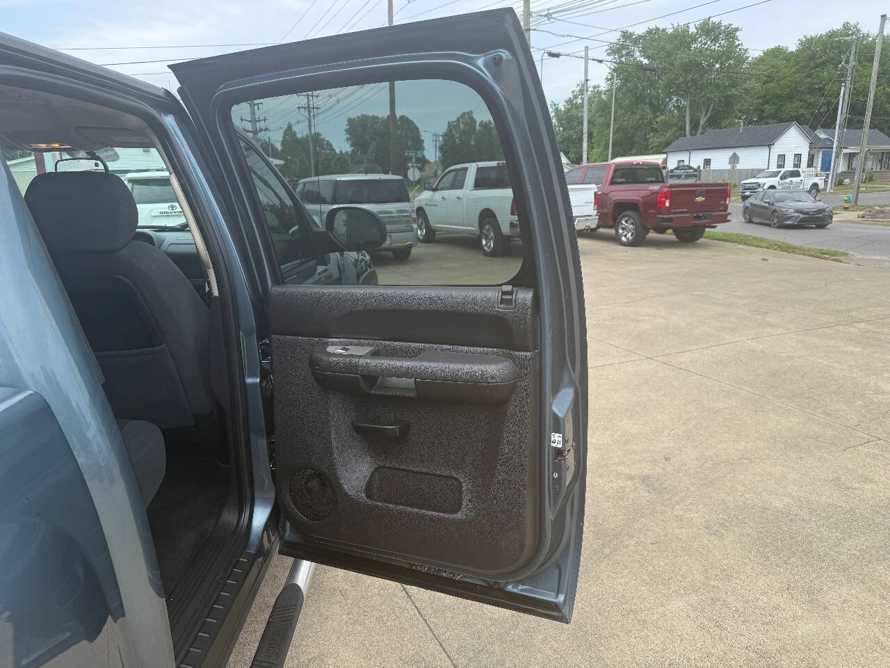 Used 2008 Chevrolet Silverado 1500 LT w/ Power Pack Plus AWD/4WD image 14