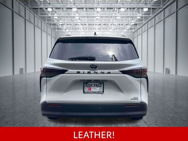 Certified 2024 Toyota Sienna XLE FWD image 9