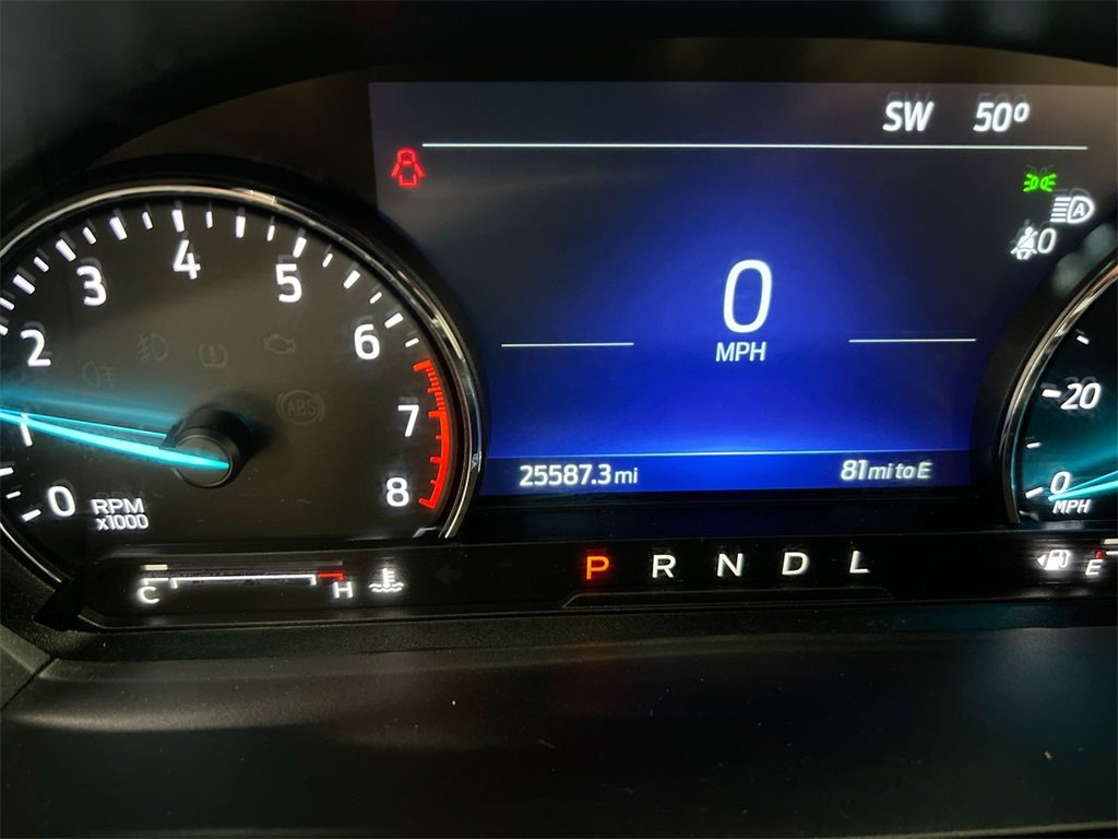 Used 2022 Ford Explorer XLT w/ Equipment Group 202A image 13