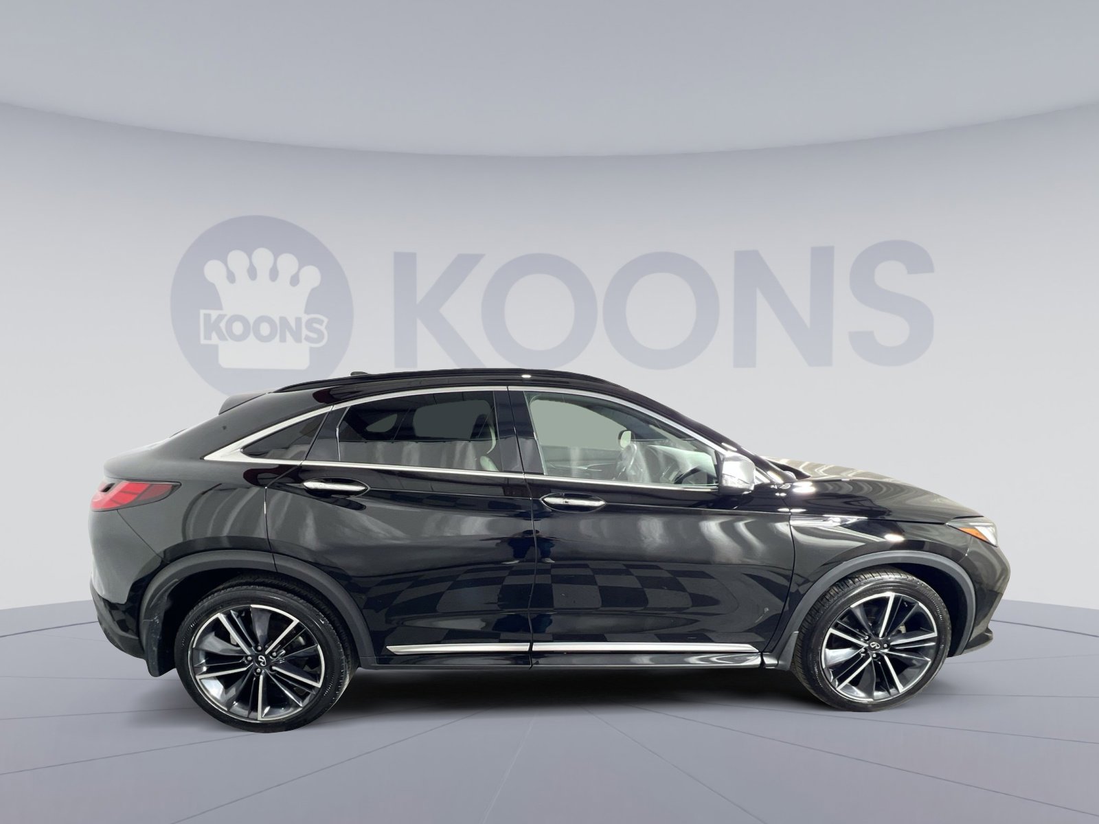 Used 2023 INFINITI QX55 Luxe w/ Accent Package image 8