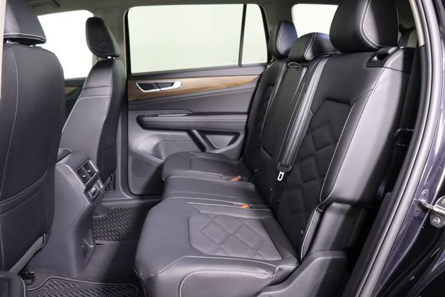 Used 2026 Volkswagen Atlas SE FWD image 13