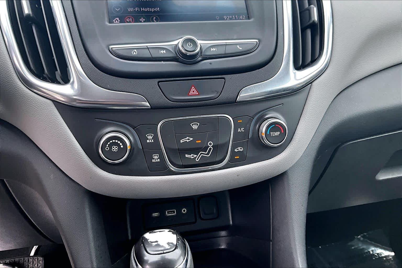 Used 2020 Chevrolet Equinox LT AWD/4WD image 34
