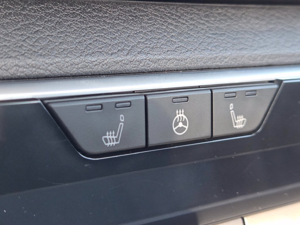 Certified 2024 Nissan Altima 2.0 SR FWD image 6