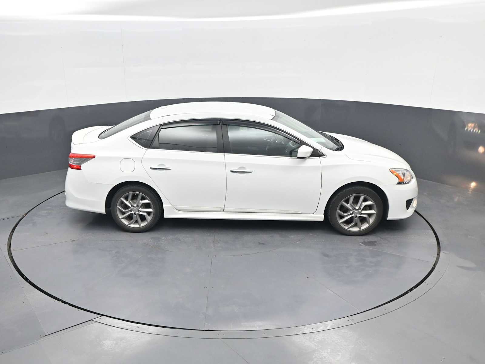 Used 2014 Nissan Sentra SR w/ SR Driver Package FWD image 30