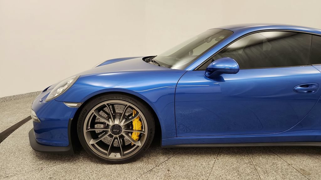 Used 2015 Porsche 911 GT3 RWD image 12