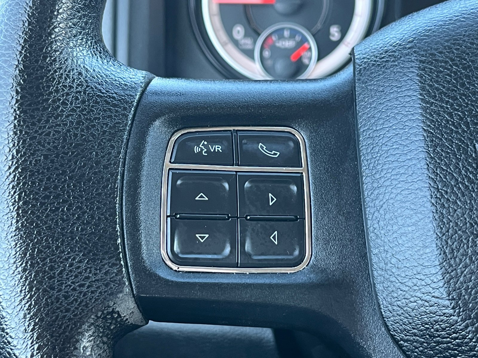 Used 2017 RAM 3500 SLT AWD/4WD image 18