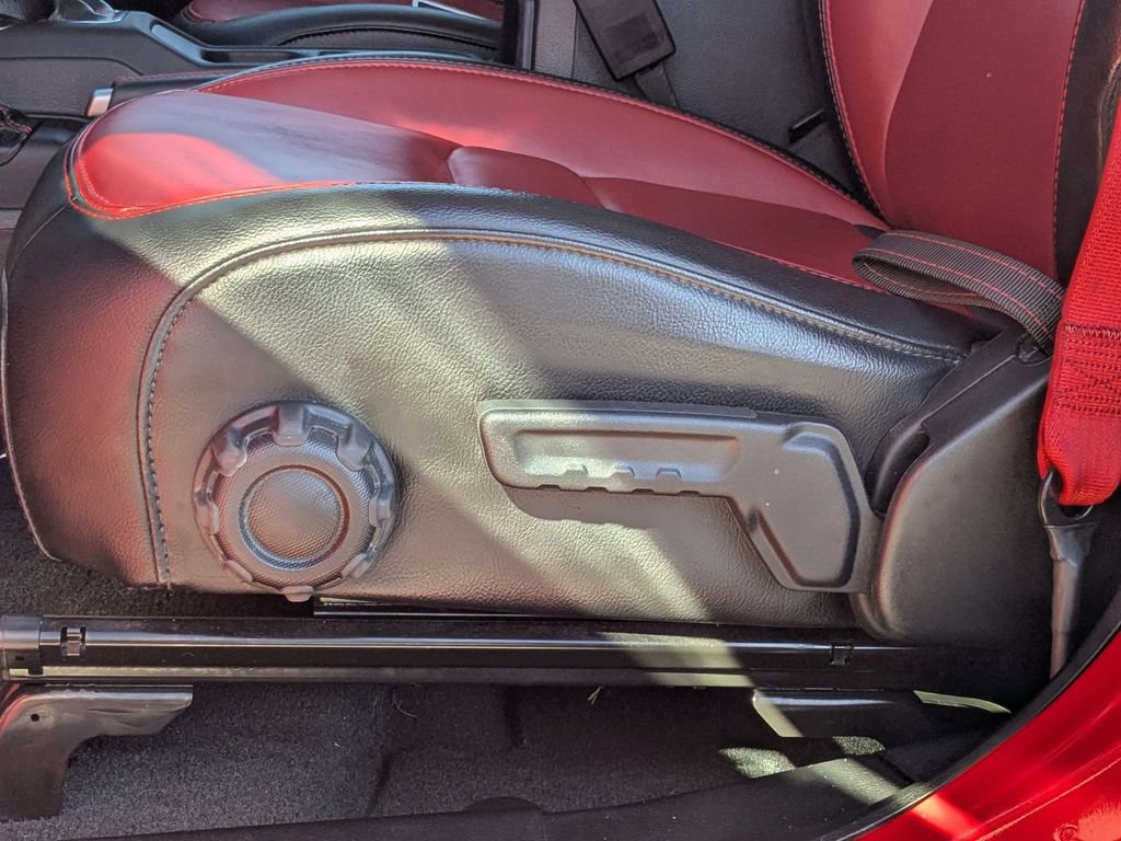 Used 2023 Jeep Wrangler Unlimited Rubicon 4xe AWD/4WD image 19