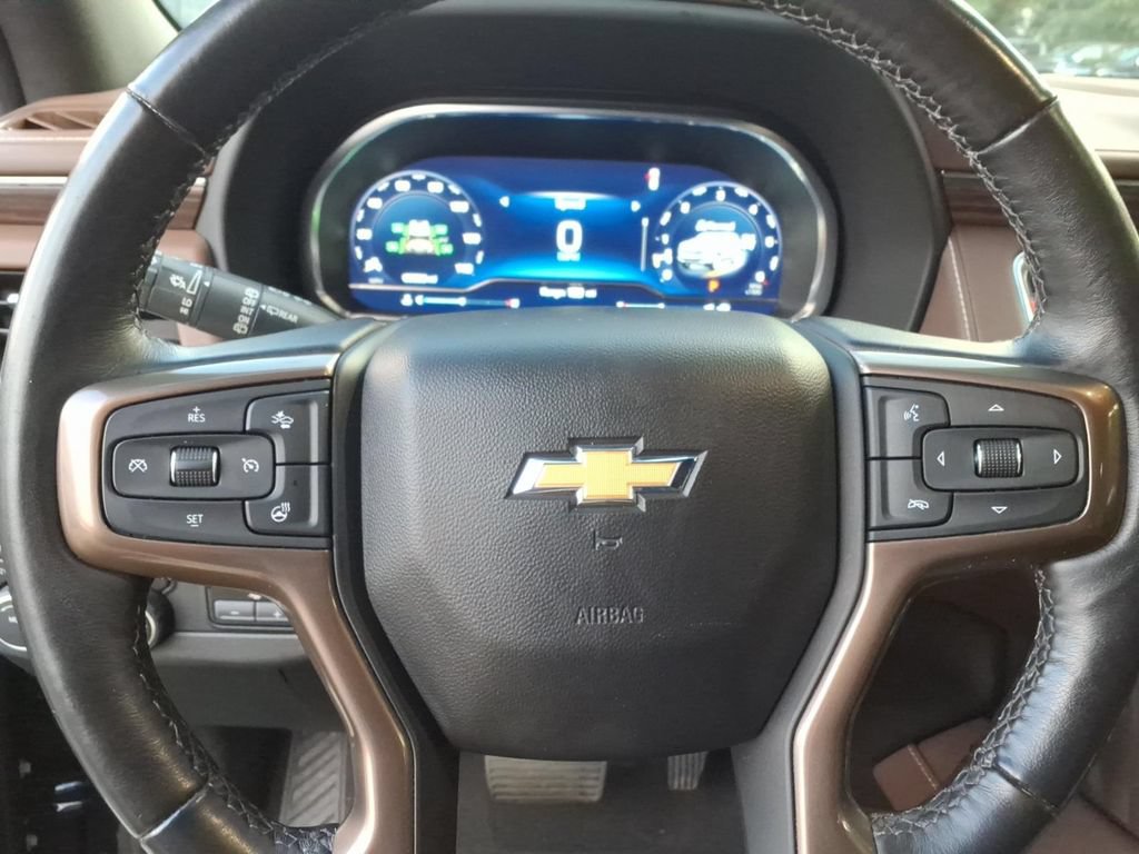 Certified 2022 Chevrolet Suburban High Country w/ Premium Package AWD/4WD image 24