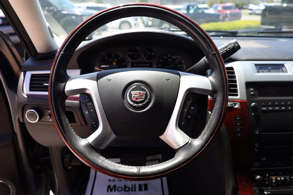 Used 2008 Cadillac Escalade AWD image 13