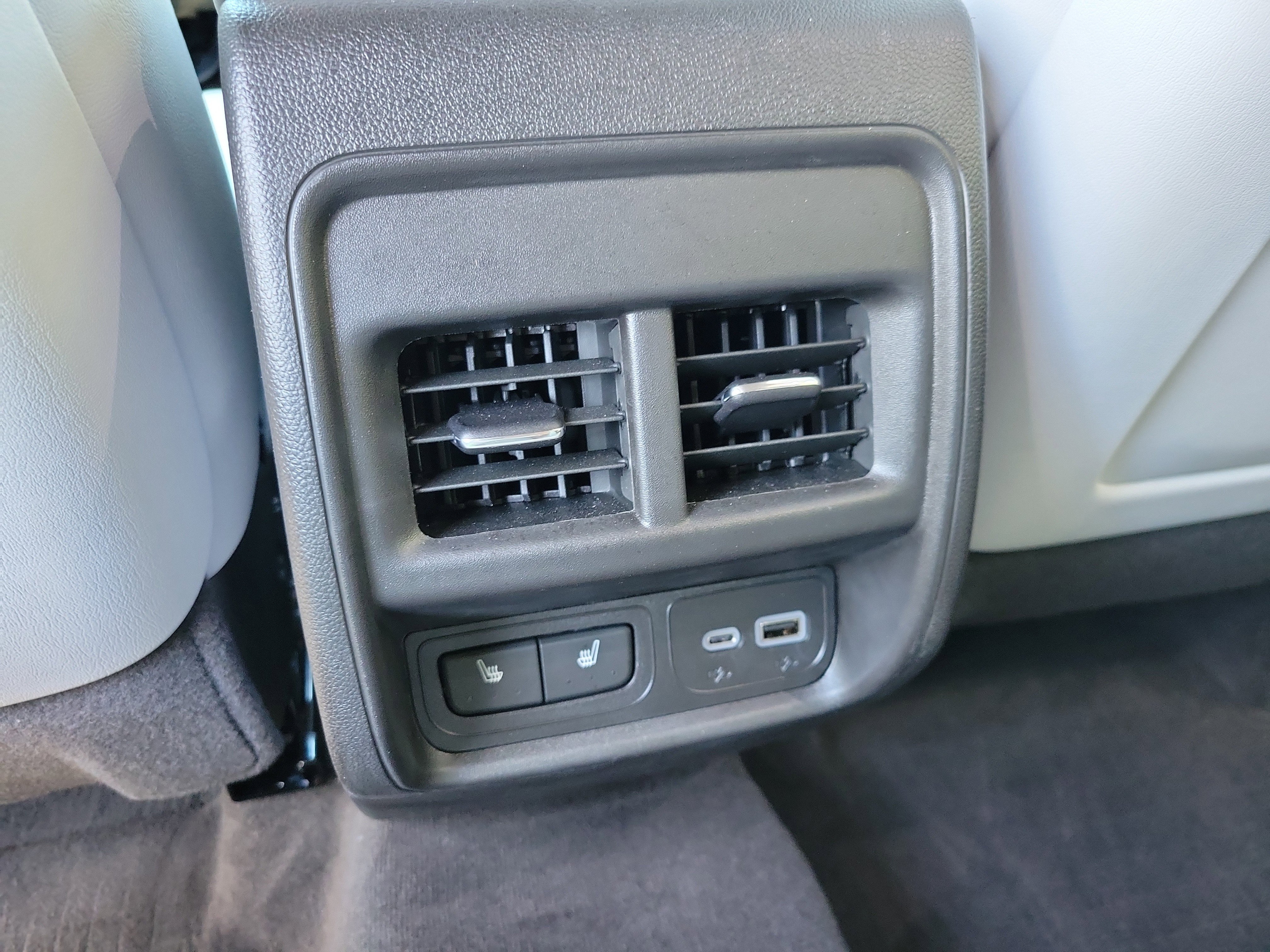 Used 2025 Cadillac XT4 Sport image 15