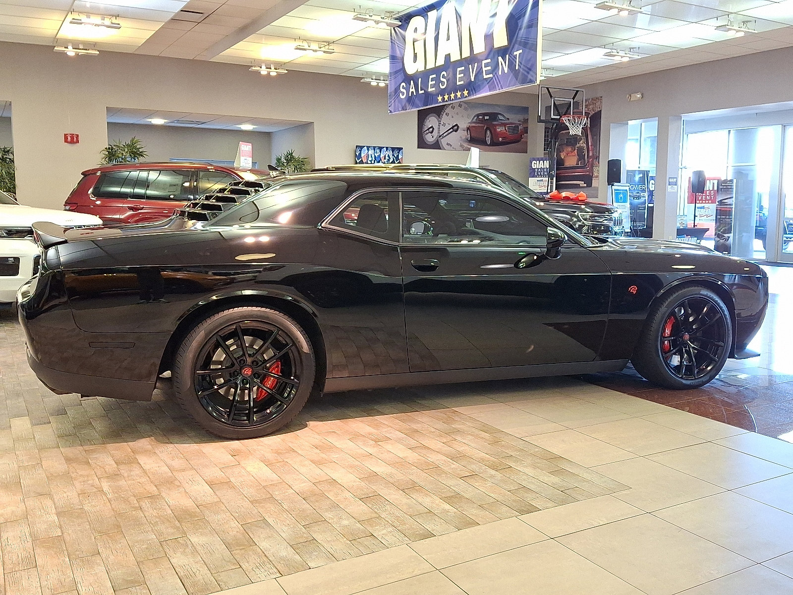 Used 2023 Dodge Challenger SRT Hellcat w/ Driver Convenience Group image 7