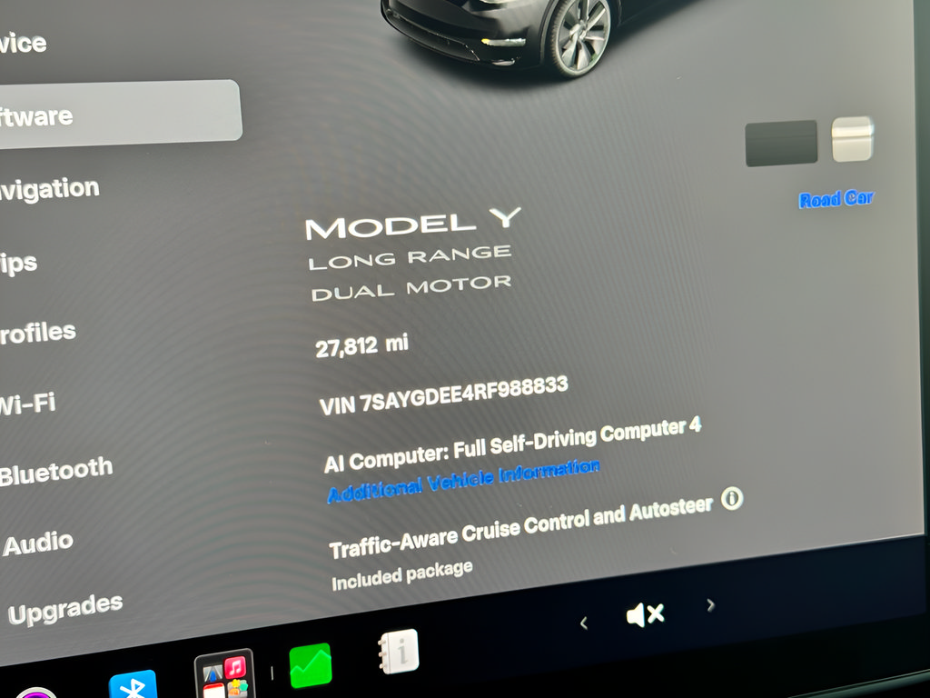 Used 2024 Tesla Model Y Long Range AWD/4WD image 8