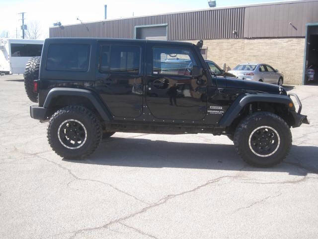 Used 2013 Jeep Wrangler Unlimited Sport image 4