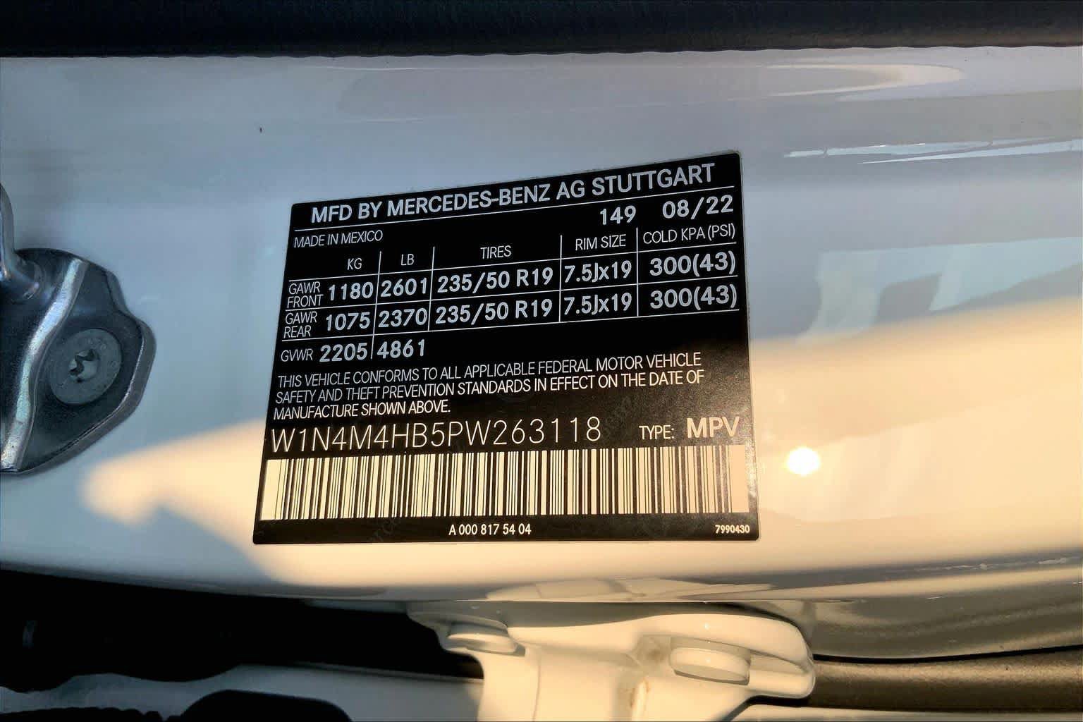 Used 2023 Mercedes-Benz GLB 250 4MATIC image 30