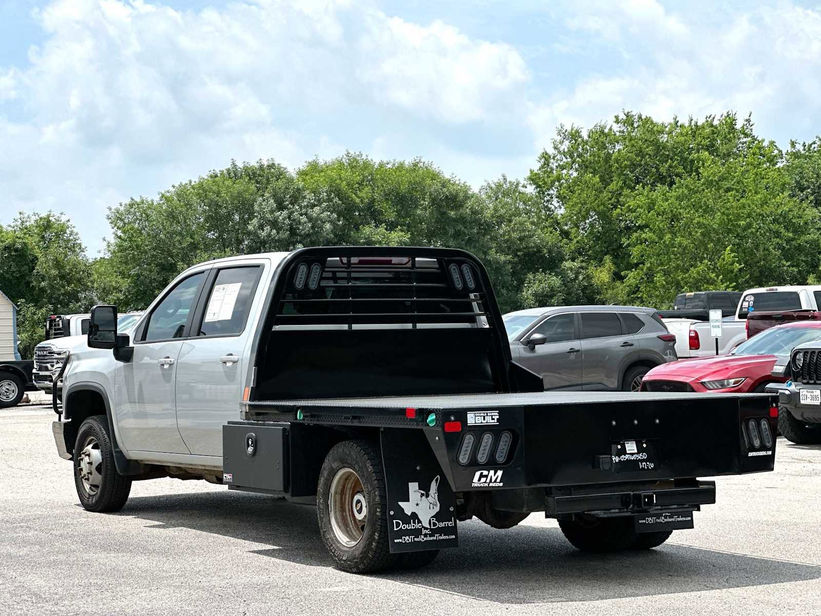 Used 2022 Chevrolet Silverado 3500 LT w/ Convenience Package AWD/4WD image 13