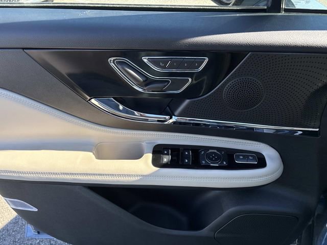 New 2026 Lincoln Corsair Premiere image 20