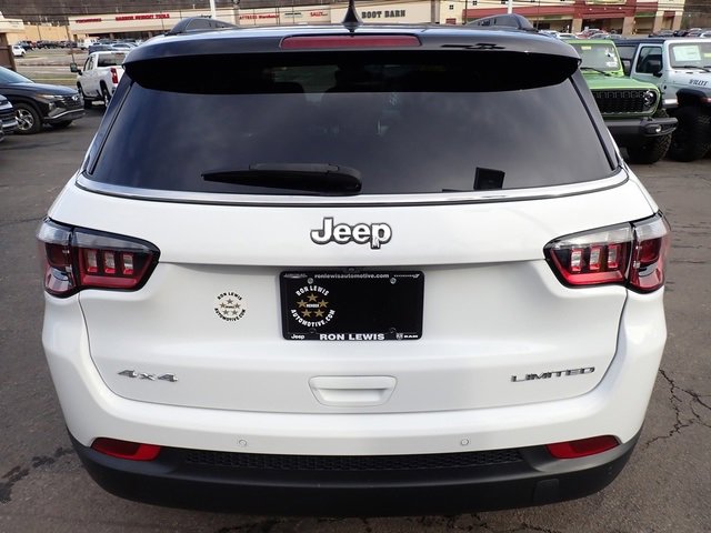 Certified 2022 Jeep Compass Limited image 4