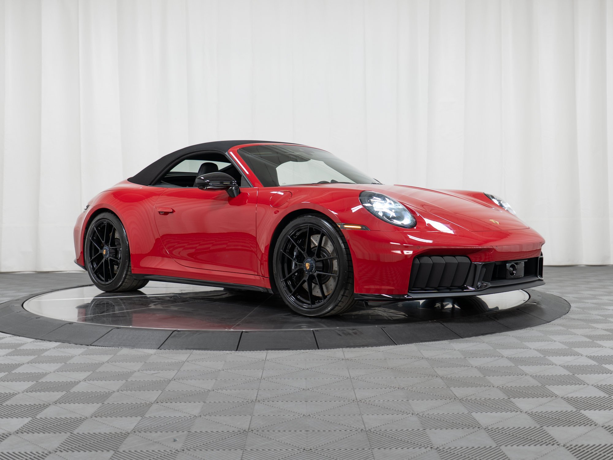 Used 2026 Porsche 911 Carrera 4 GTS AWD/4WD image 36
