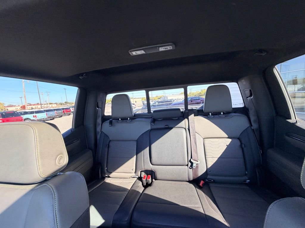 Used 2024 Chevrolet Silverado 1500 ZR2 w/ Technology Package image 27