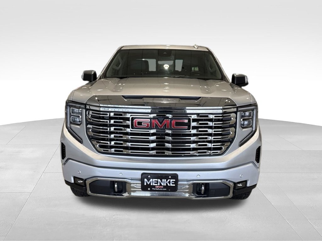Used 2022 GMC Sierra 1500 Denali AWD/4WD image 2