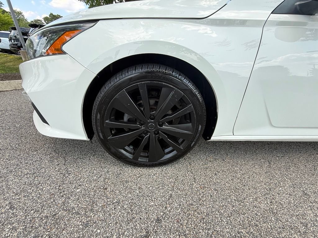 Used 2019 Nissan Altima 2.5 SR FWD image 27