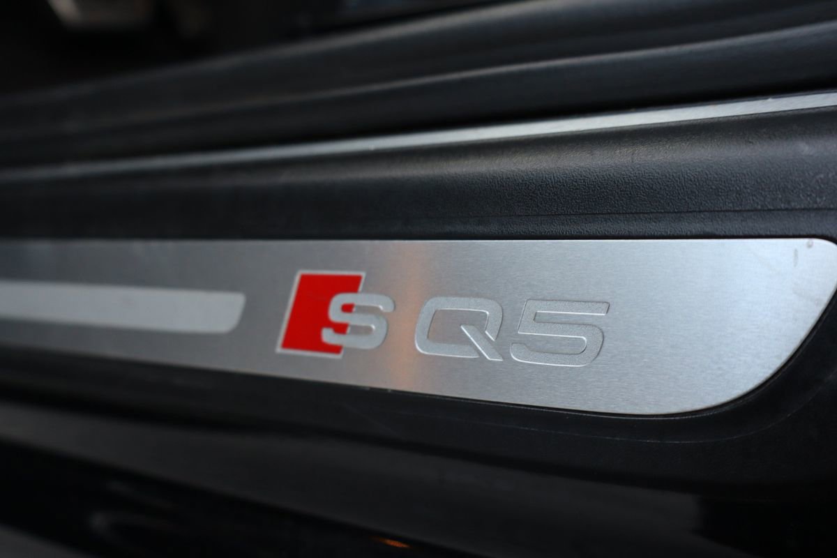 Used 2016 Audi SQ5 Premium Plus w/ Technology Package image 27