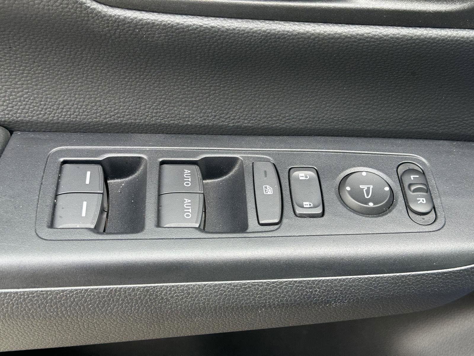 Certified 2023 Honda CR-V Sport image 11