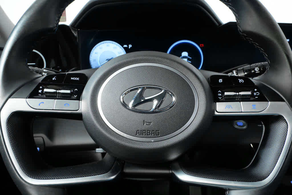 Certified 2023 Hyundai Elantra SEL w/ Convenience Package image 9