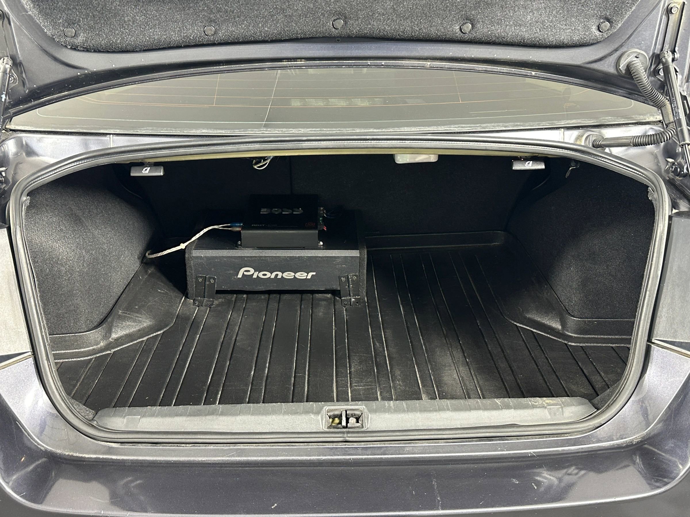 Used 2011 Subaru Legacy 2.5i Premium image 17