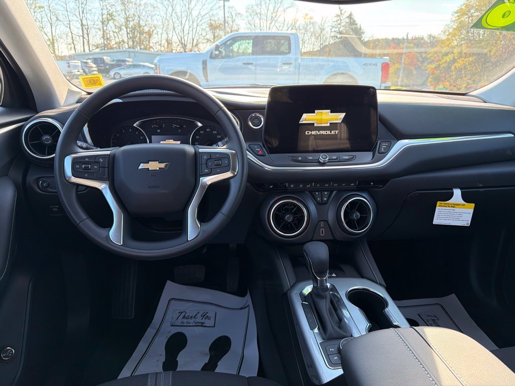New 2026 Chevrolet Blazer LT w/ Convenience Package AWD/4WD image 11